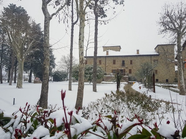 Borgo Cadonega con la neve