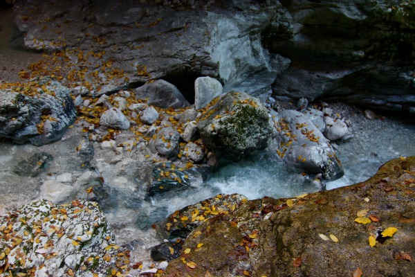 Due passi nelle grotte di Pradis, Val Cosa 