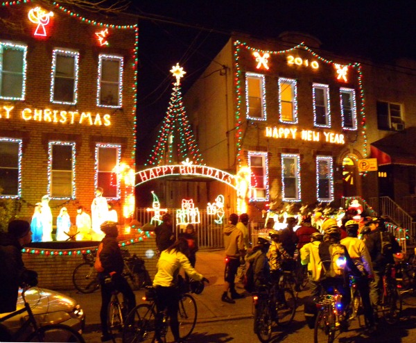 Il Natale in Dyker Heights rinominato Dyker lights, a Brooklyn