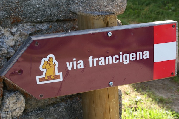 Il segnale della Via Francigena
