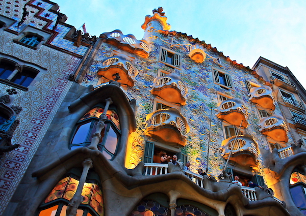 Una delle splendide creazioni di Gaudi a Barcellona