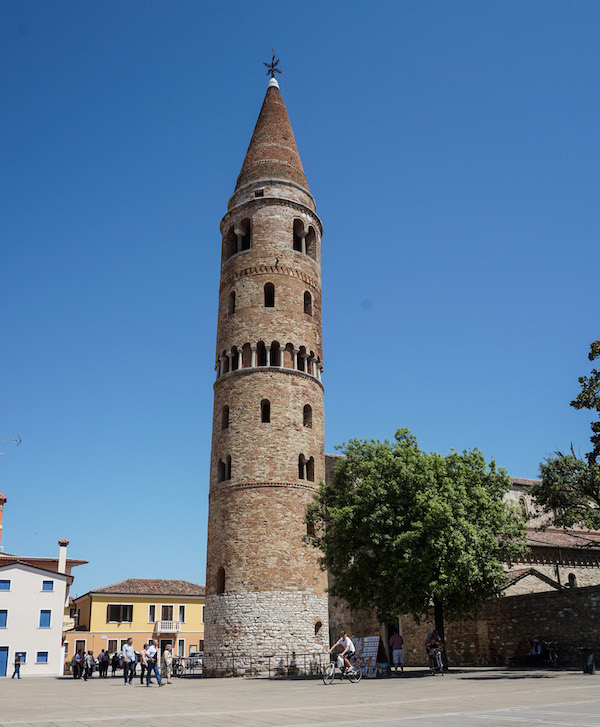 Il campanile circolare del Duomo di Caorle