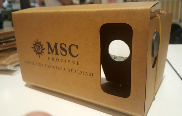 Il visore in cartone con cui puoi divertirti a casa con il tuo smartphone e l’app MSC 360 VR