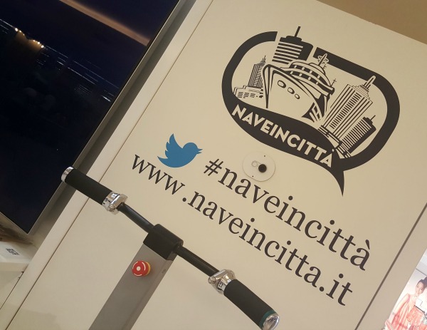 Per interagire con chi ha provato il gioco basta seguire #Naveincittà