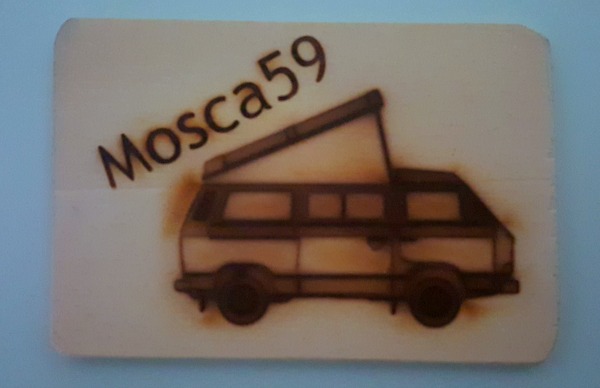 Biglietto da visita “in legno” di Mosca59