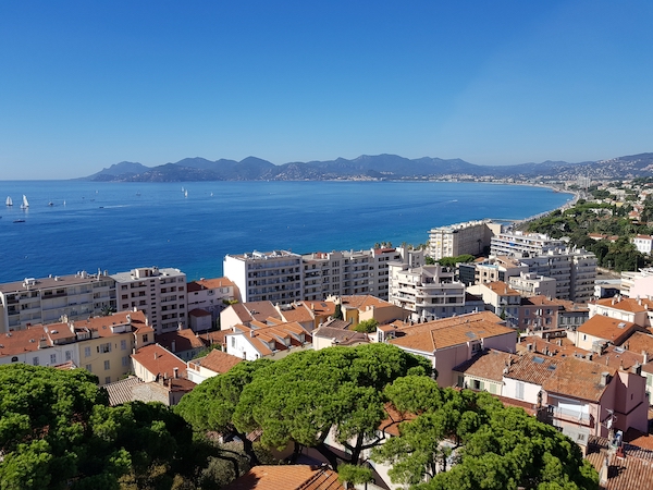 Cannes vista dall'alto