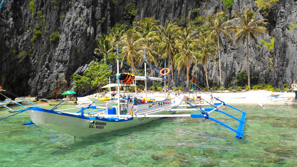 Pump Boat le barche a motore con bilancieri a El Nido