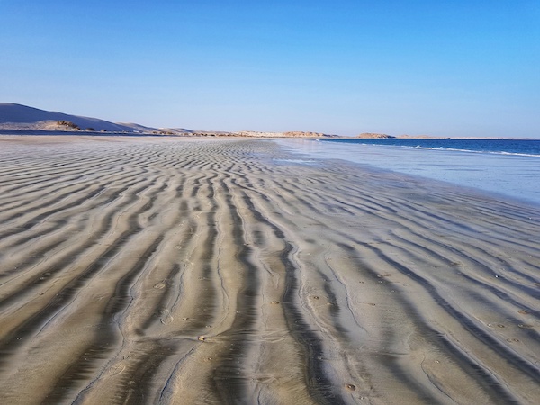 L’immensa spiaggia di Khaluf in Oman