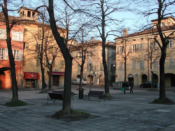 Piazza Fontanesi a Reggio Emilia