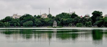 Il lago Hoan Kiem e la Tap Rua