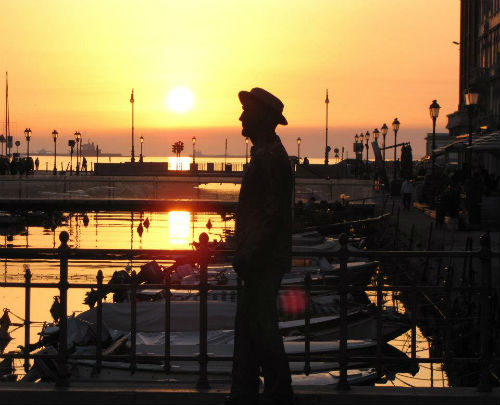 Canal Grande al tramonto e la statua di Joyce
