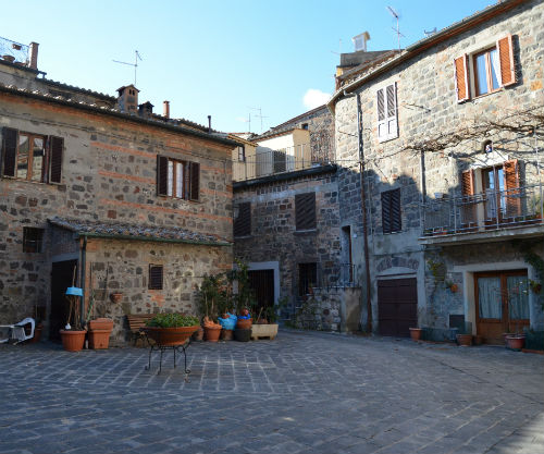 Una piazzetta caratteristica a Radicofani