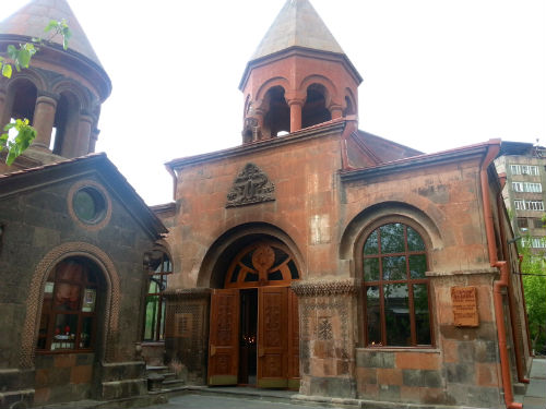 Chiesa di Zoravar