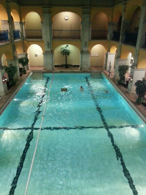 La piscina delle Terme Rudas