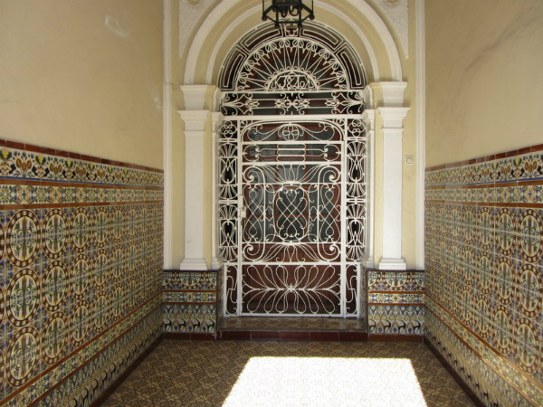 Siviglia, l'ingresso di un palazzo