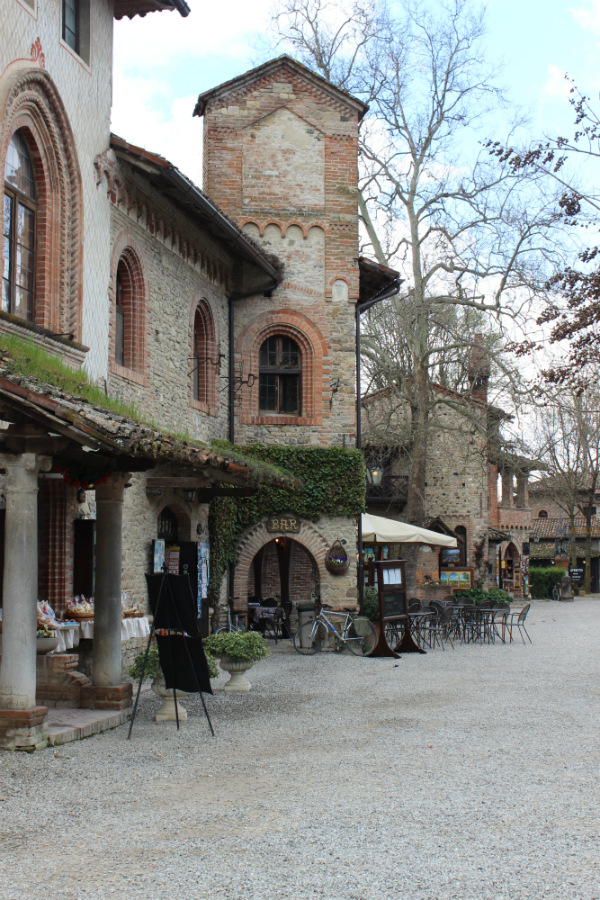 Scorci del Borgo a Grazzano Visconti 