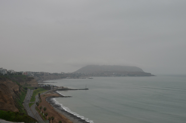 La tanto decantata garua di Lima e le scogliere di Miraflores