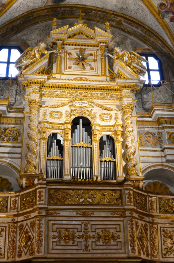Organo all’interno della Chiesa di Santa Lucia