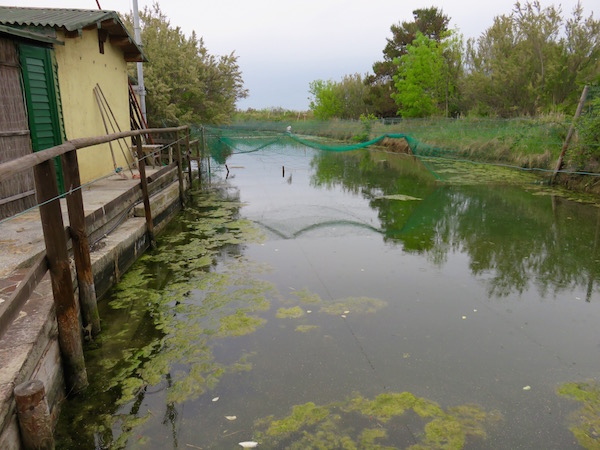 Reti da pesca, albergo diffuso a Valle del Moro