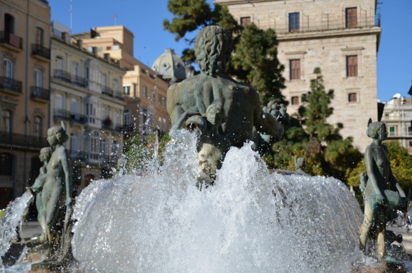 Fontana in Plaza de la Virgen