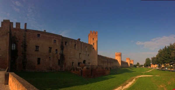 Montagnana, le mura esterne