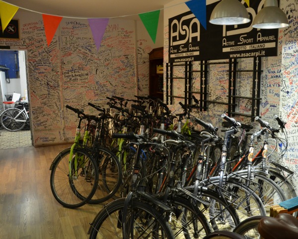 Interno di Passion Bike