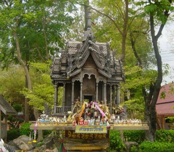 Fra fantasmi e superstizioni: viaggio nella Thailandia del paranormale
