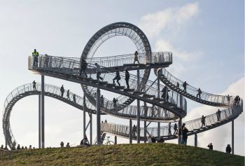 Le montagne russe in Germania si fanno a piedi!