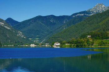 Un pieno di natura al lago di Ledro in Trentino