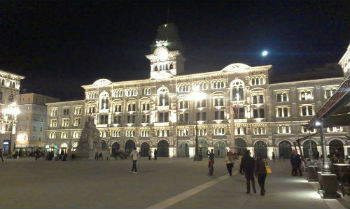 A spasso per Trieste, la citta’ vissuta tra letteratura, caffe’ e mare