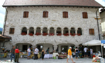 La notte di San Giovanni, tradizione e natura nel solstizio d’estate a Barcis (Friuli Venezia Giulia)