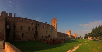 Montagnana, borgo medievale protetto e racchiuso da 24 “sentinelle”