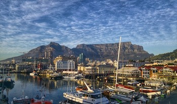 Cape Town, il porto e Table Mountain